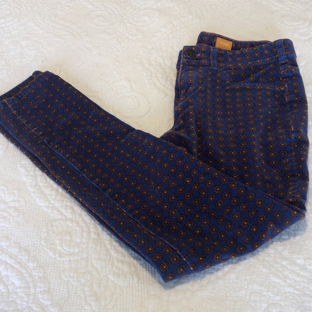 Anthro Pilcro & the Letterpress Serif Blue Cord 26